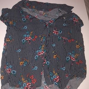 FLOWER BUTTON UP